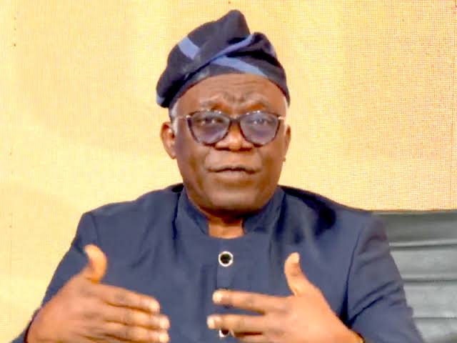 Nigeria: FG, States Can Pay Minimum Wage With Recovered Loot – Falana